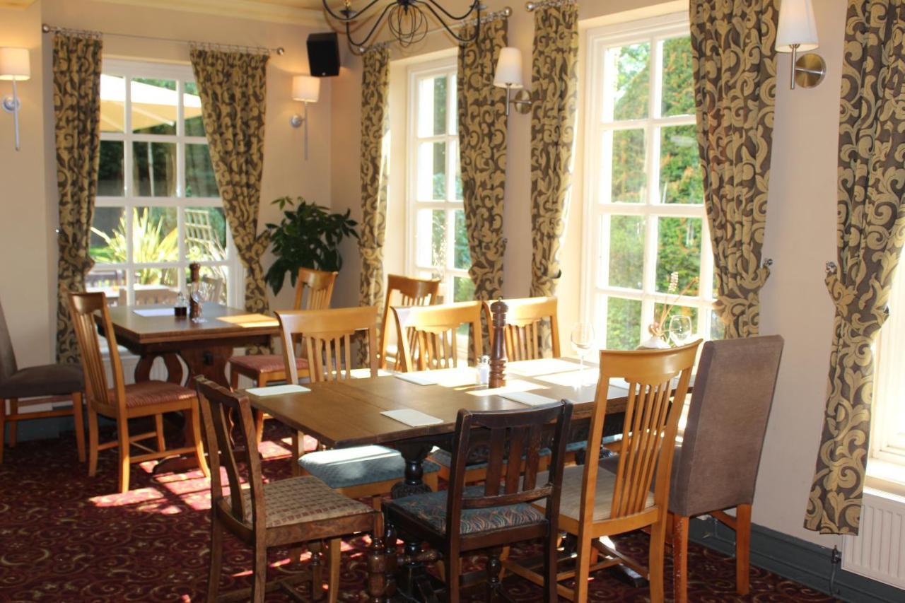 Plas Derwen Hotel Abergavenny Exterior photo